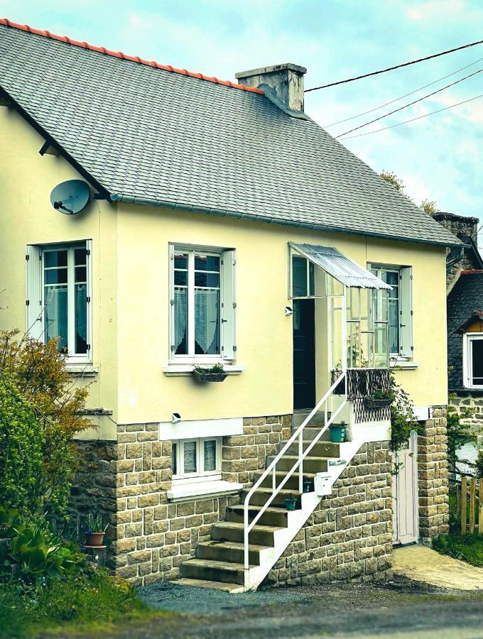 Maison Collinee Rostrenen Eksteriør bilde